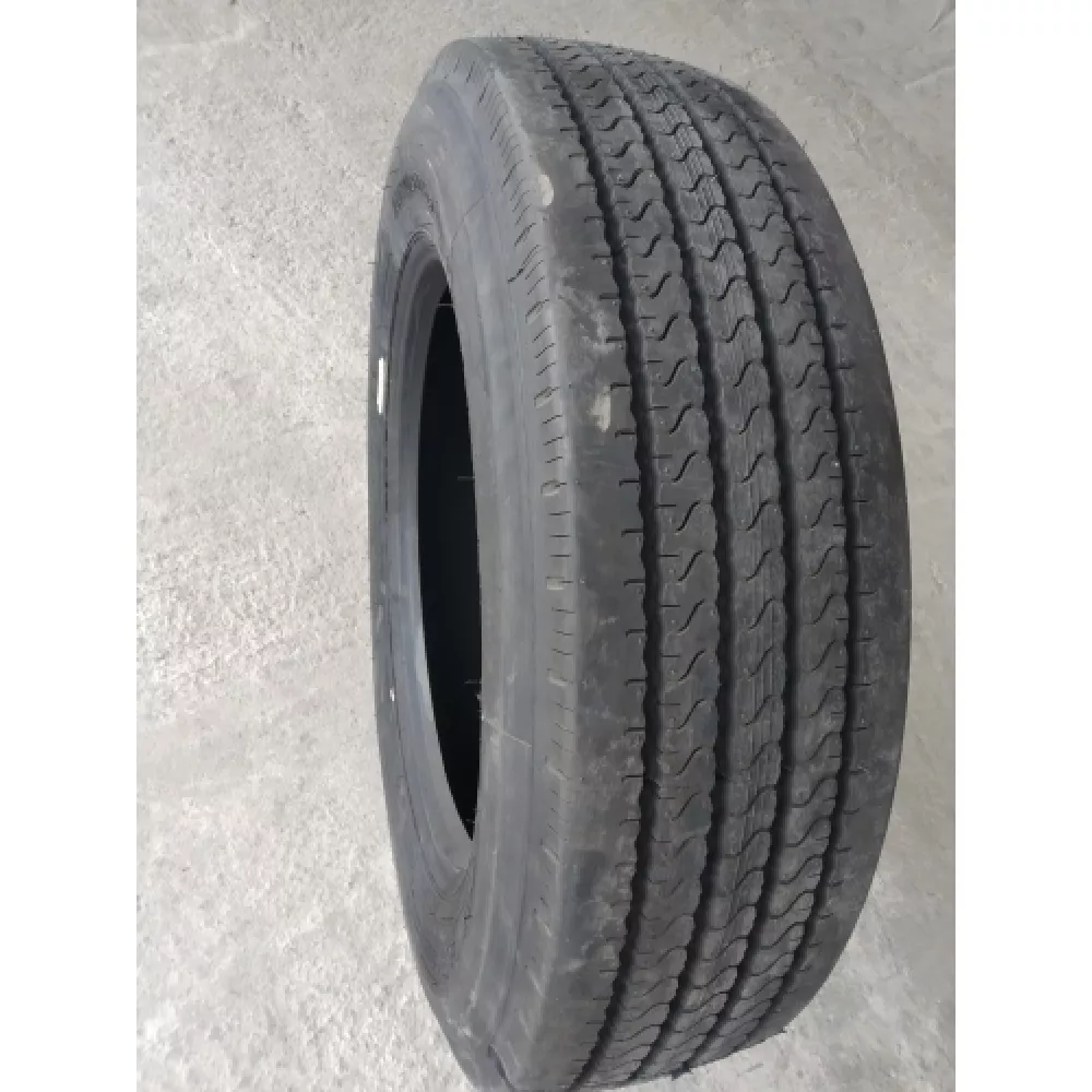 Грузовая шина 255/70 R22,5 Long March LM-120 16PR в Красноуральске